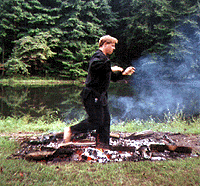 firewalk.gif (37735 bytes)
